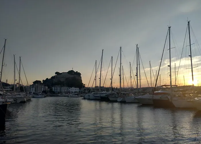 Estudio Capitan-piscina Lejlighed