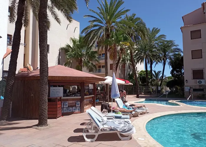 Апартаменти Estudio Capitan-piscina